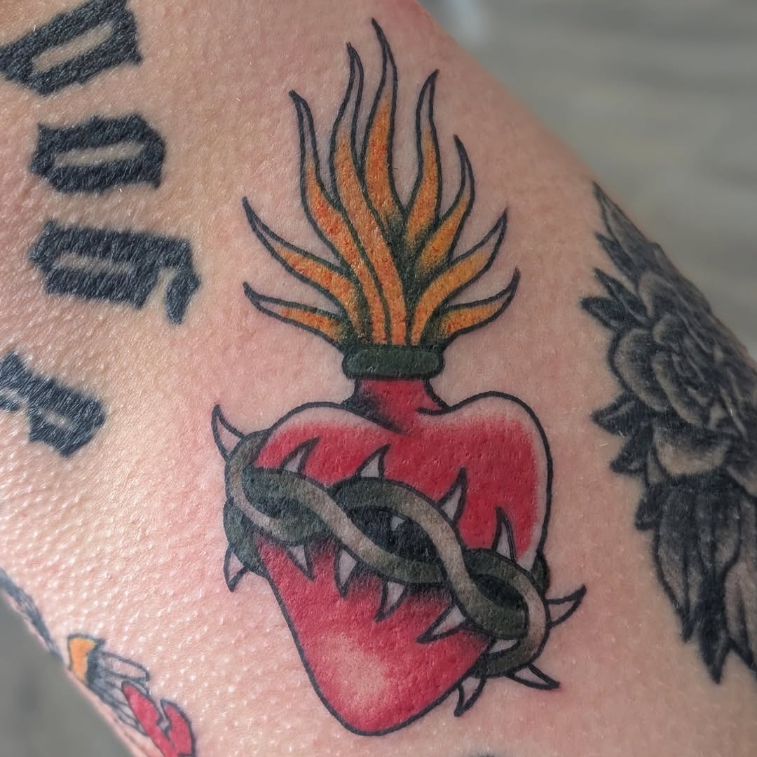 Tattoo by @qualiitygreen — american_traditional, illustrative