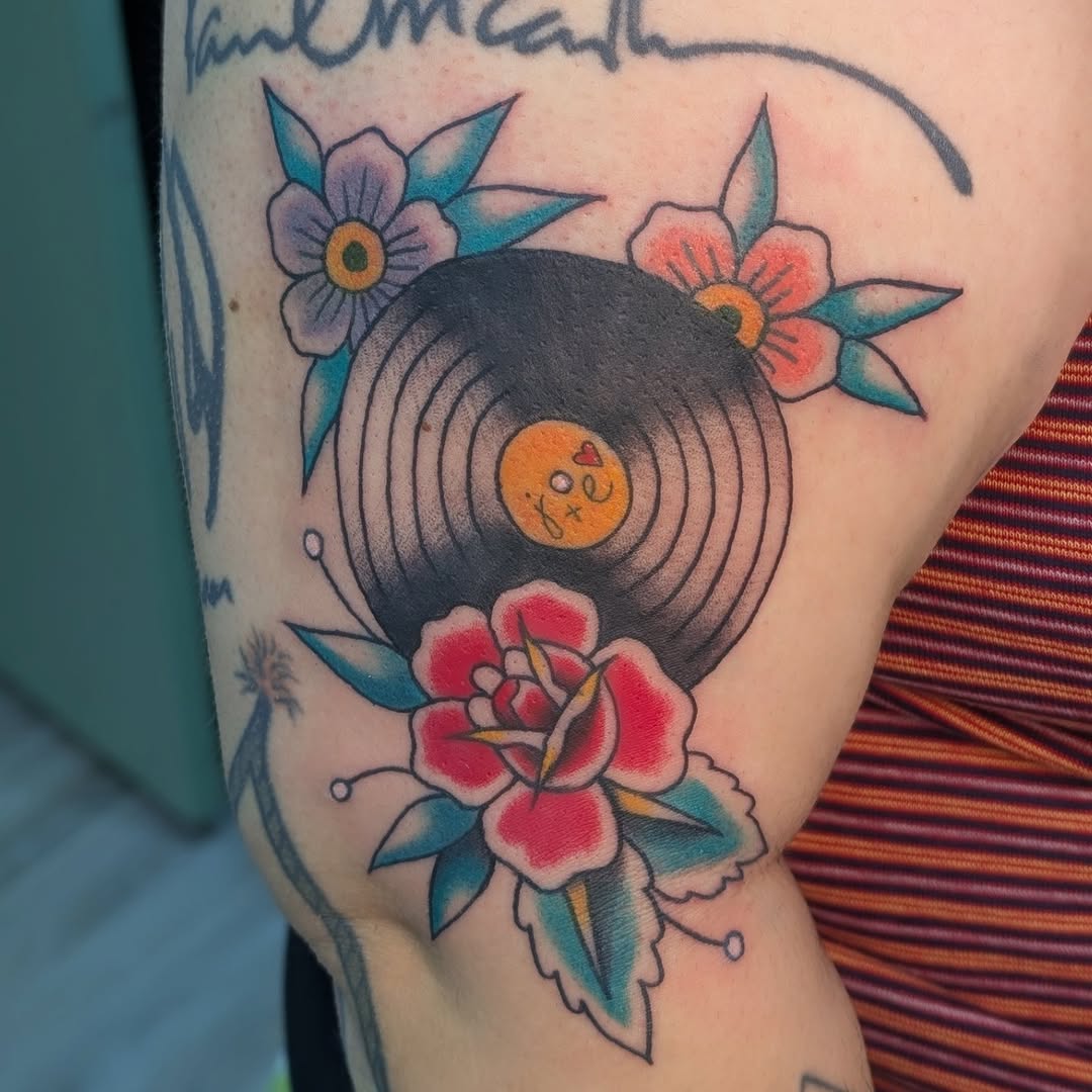 Tattoo by @qualiitygreen β american_traditional
