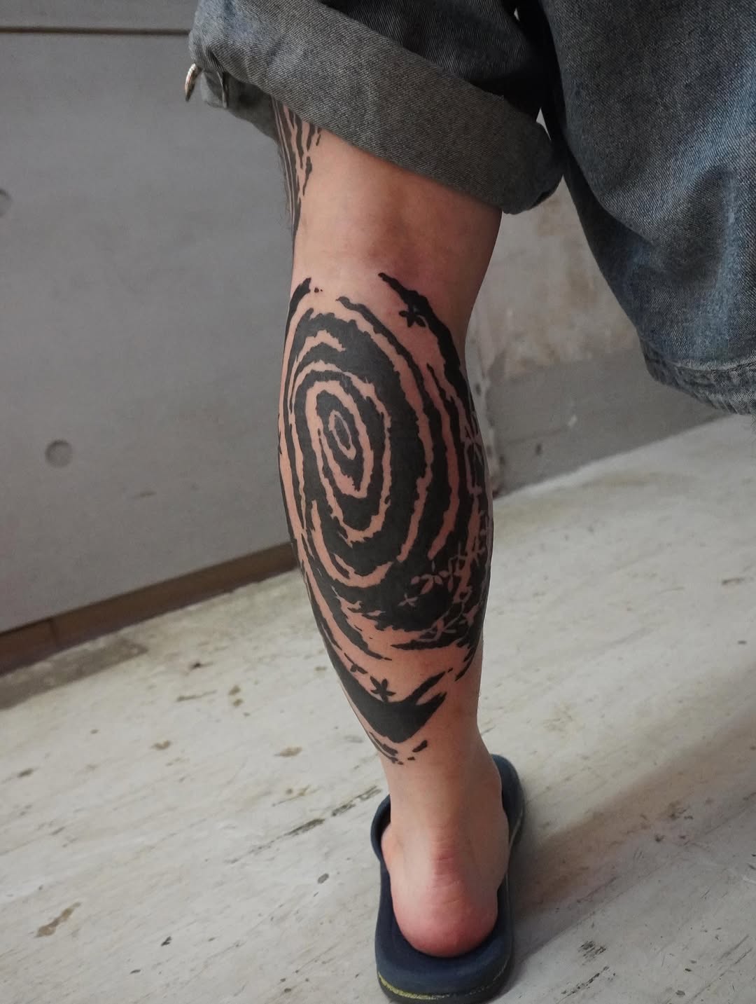 Tattoo by @mung_tattoo — blackwork, ornamental
