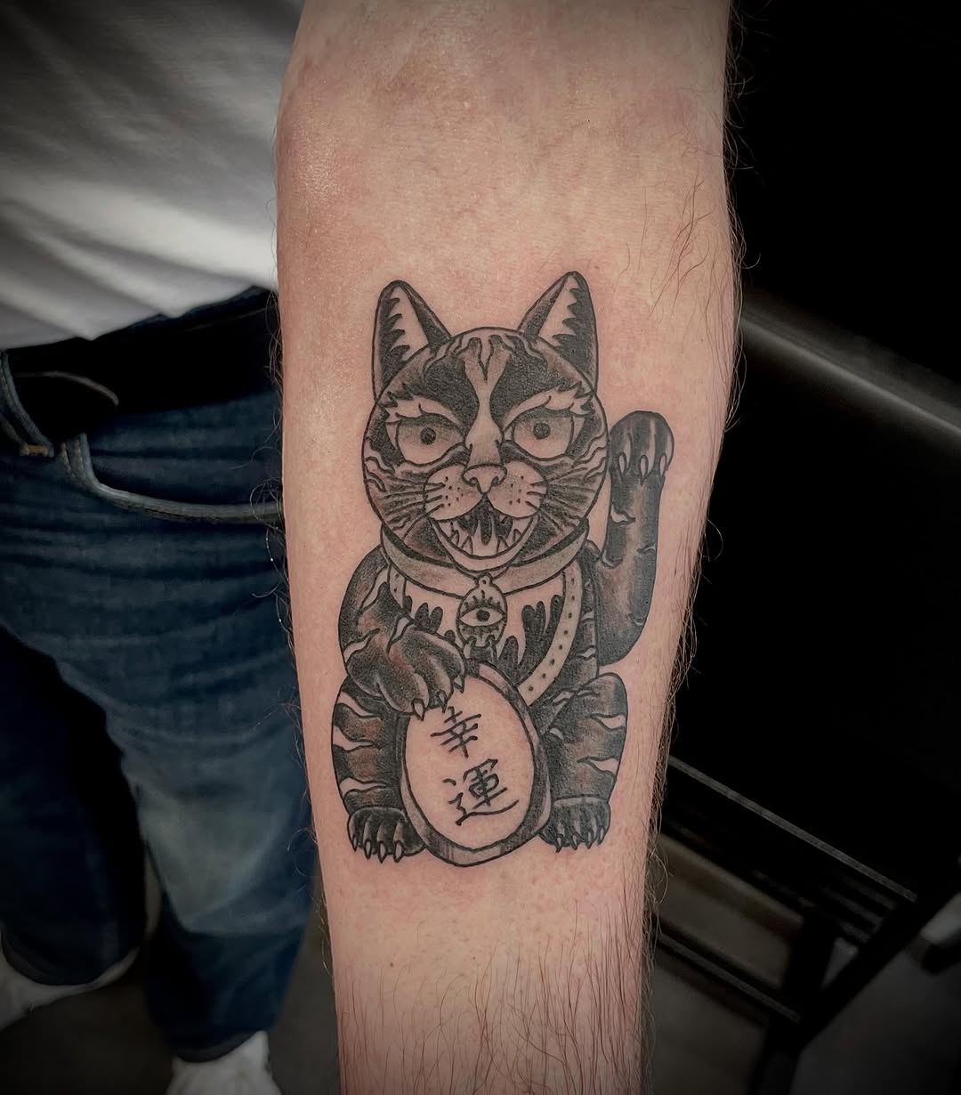 Tattoo by @robymarciano — japanese_irezumi, black_and_grey
