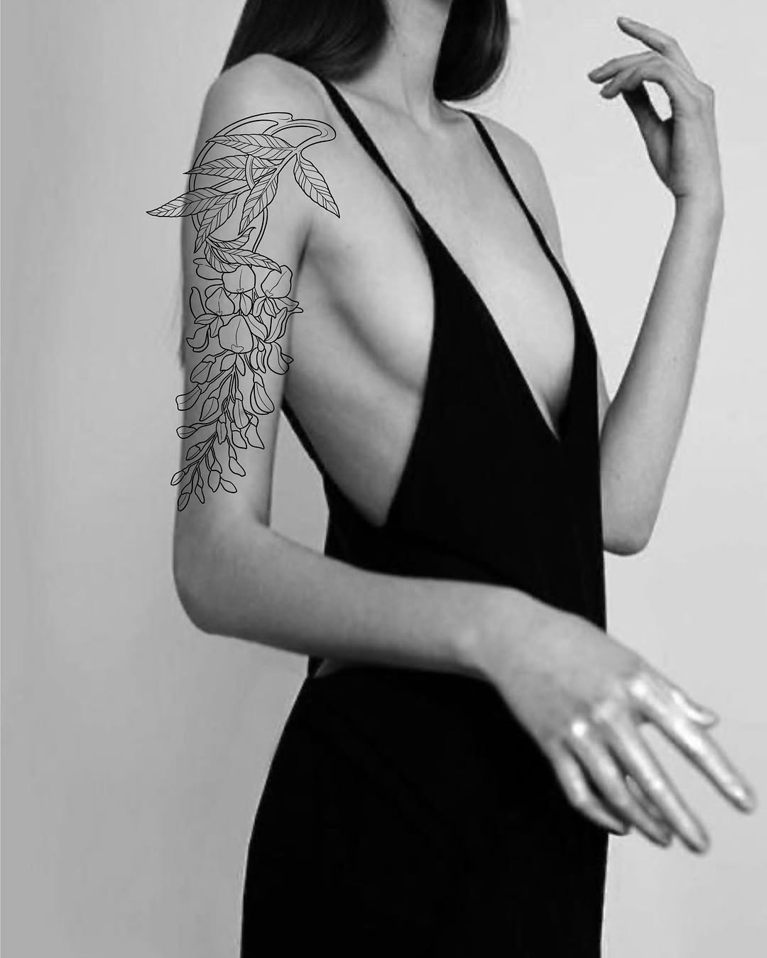 Tattoo by @nyxea.tattoo โ fine_line