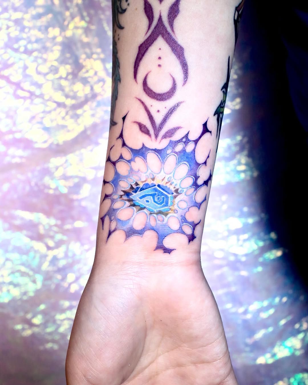 Tattoo by @mingkkwa_tt — geometric, ornamental