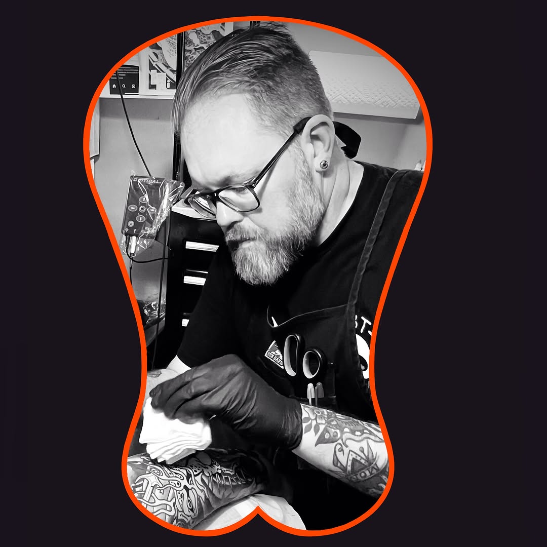 Tattoo by @mamunter — blackwork, ornamental