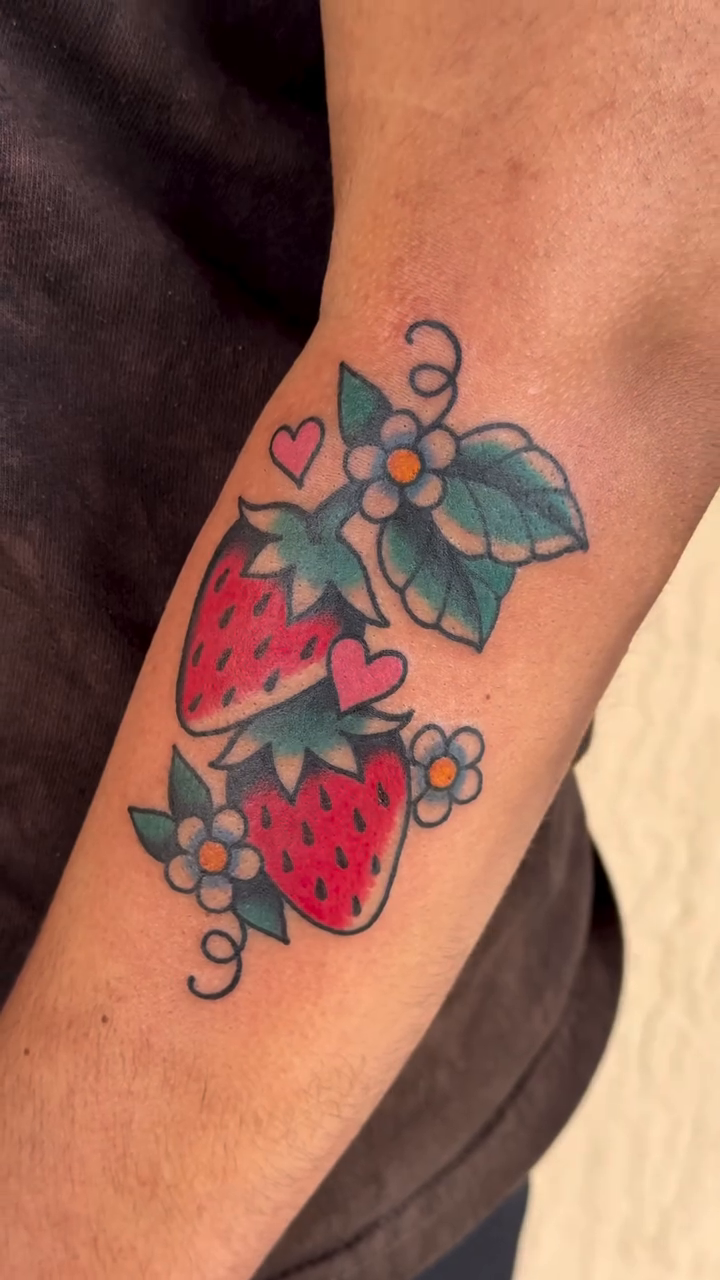 Tattoo by @peachtattoos — american_traditional