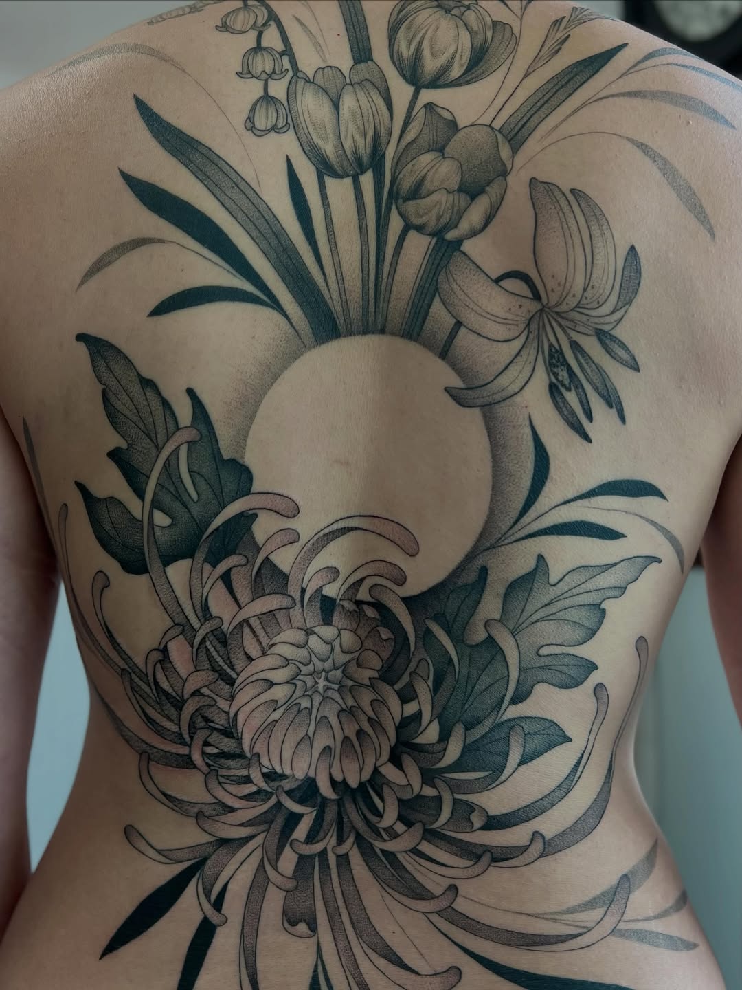 Tattoo by @avreysimone — dotwork, black_and_grey