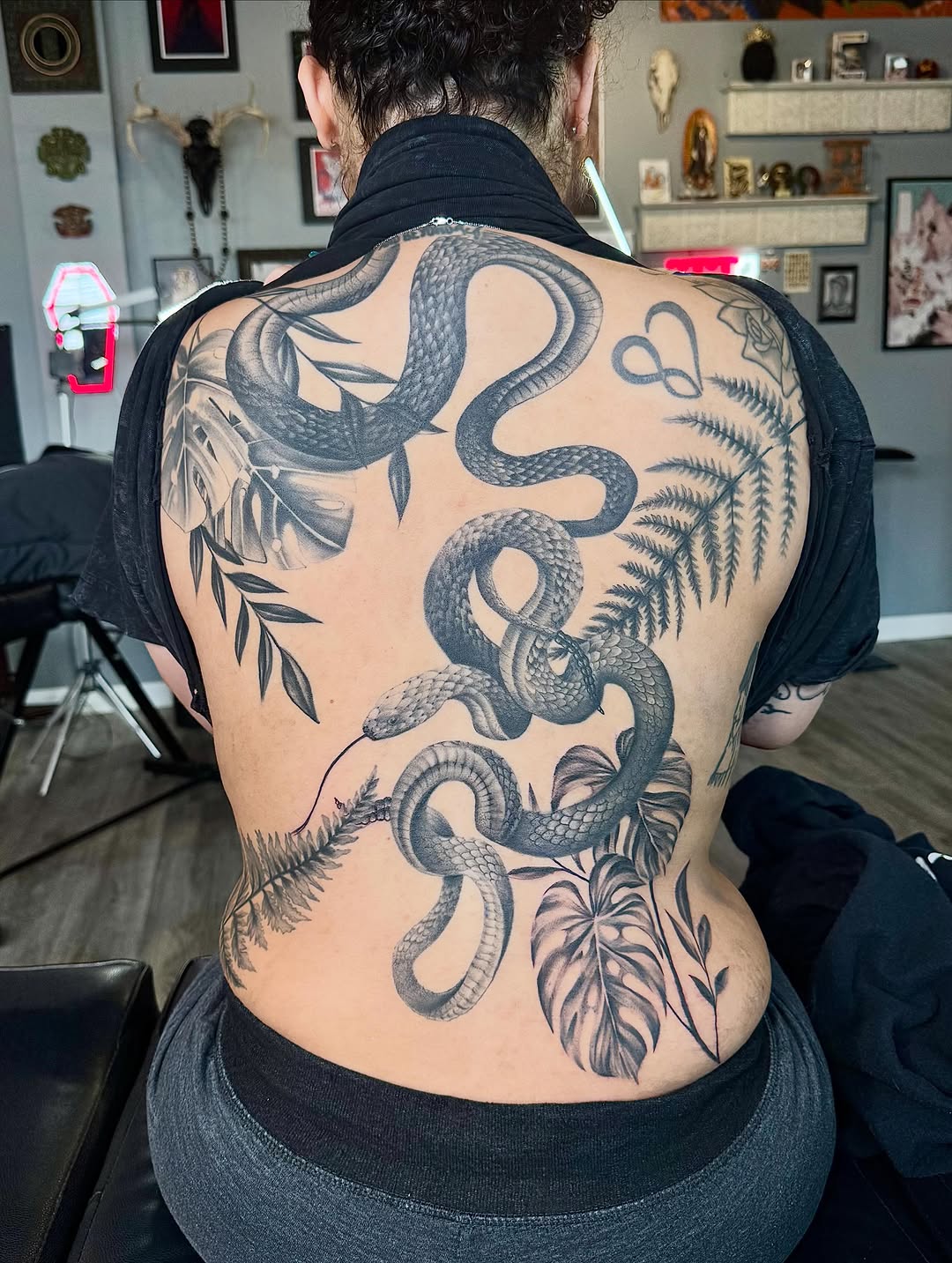 Tattoo by @chynastonecold — black_and_grey, realism