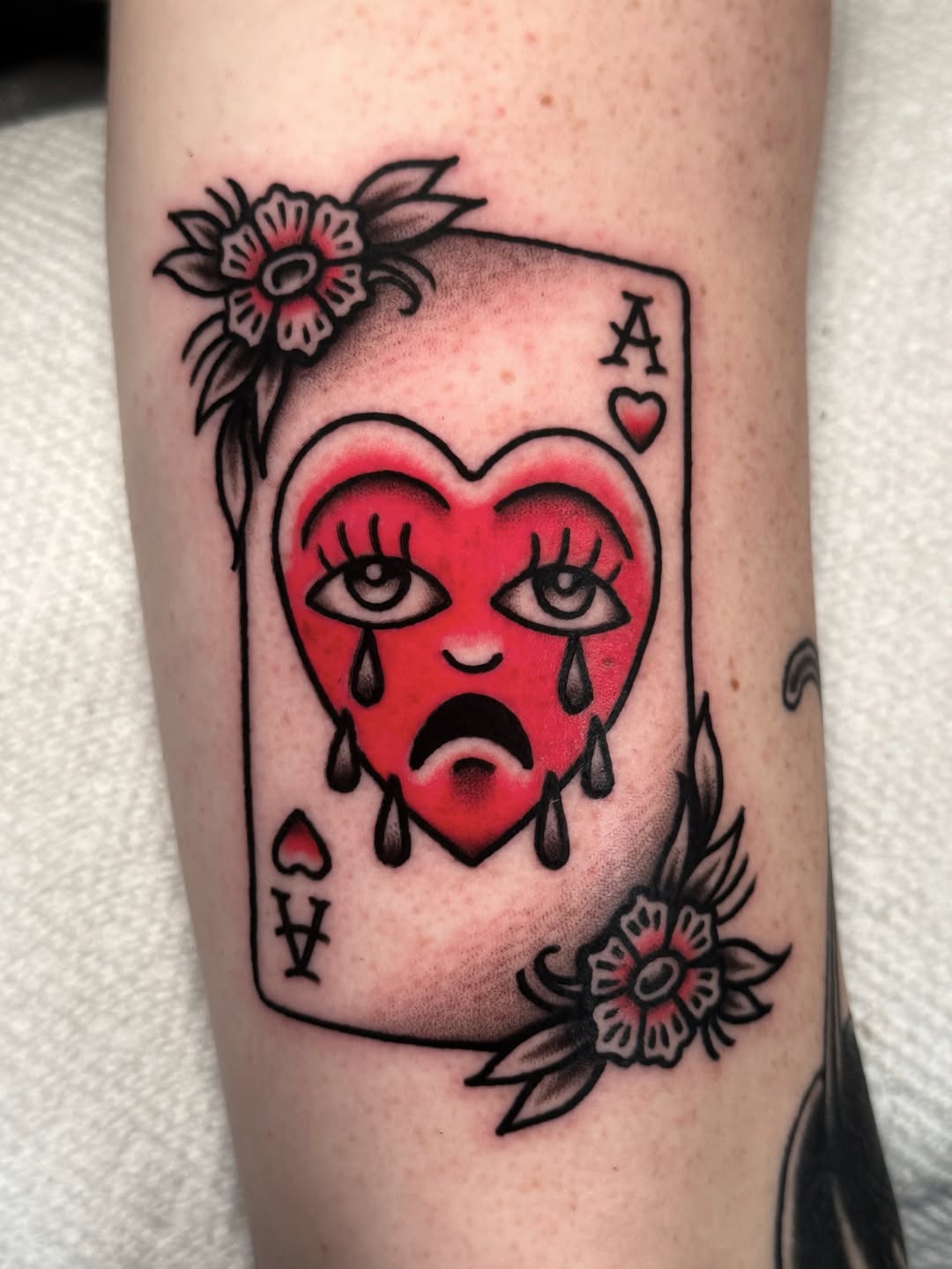 Tattoo by @eb.ink_ โ american_traditional, illustrative