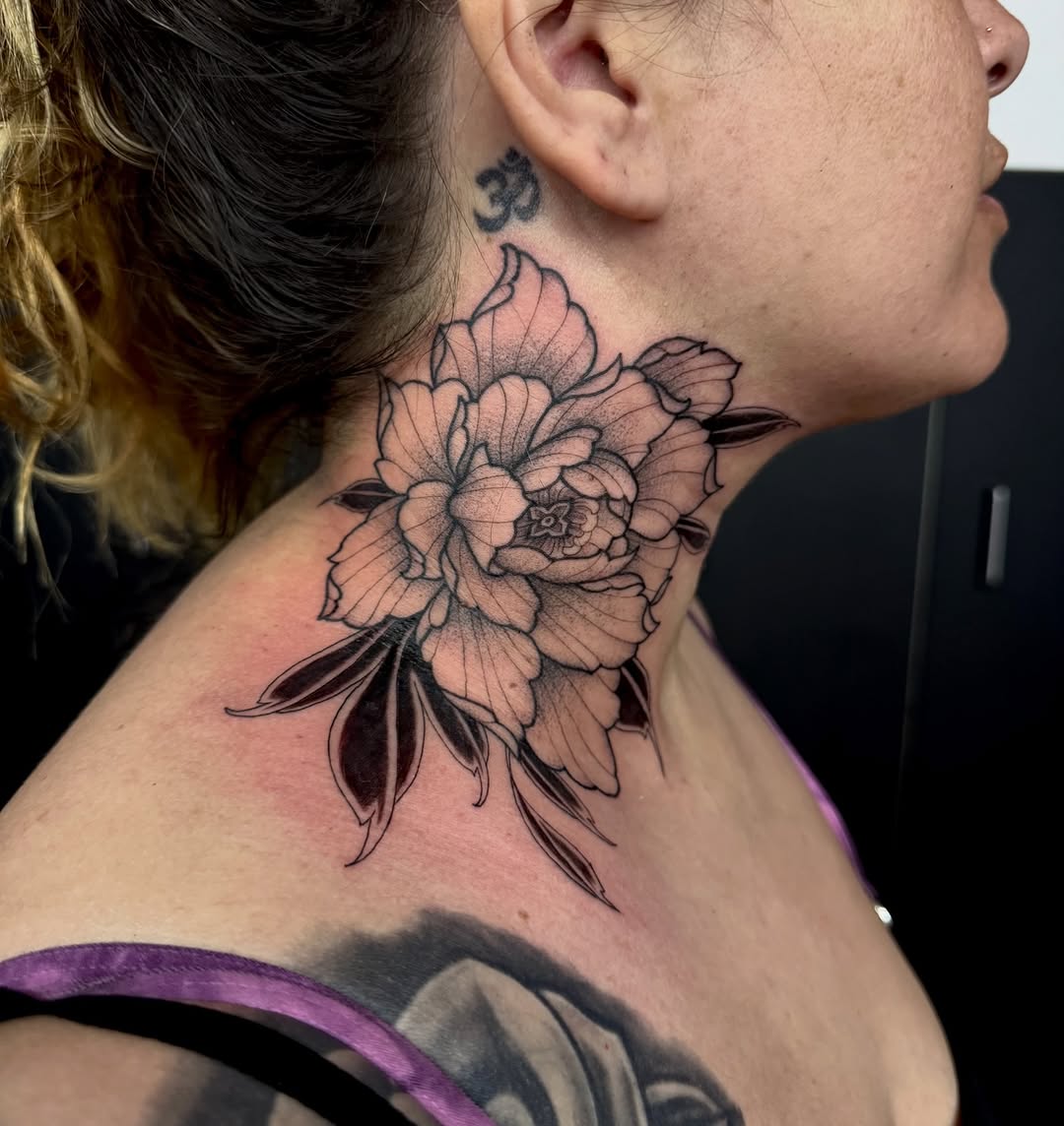 Tattoo by @ernie_portcity — black_and_grey, fine_line