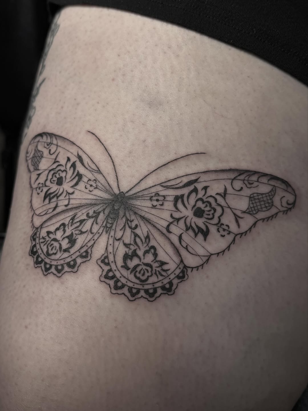 Tattoo by @a.michellearts — fine_line, illustrative