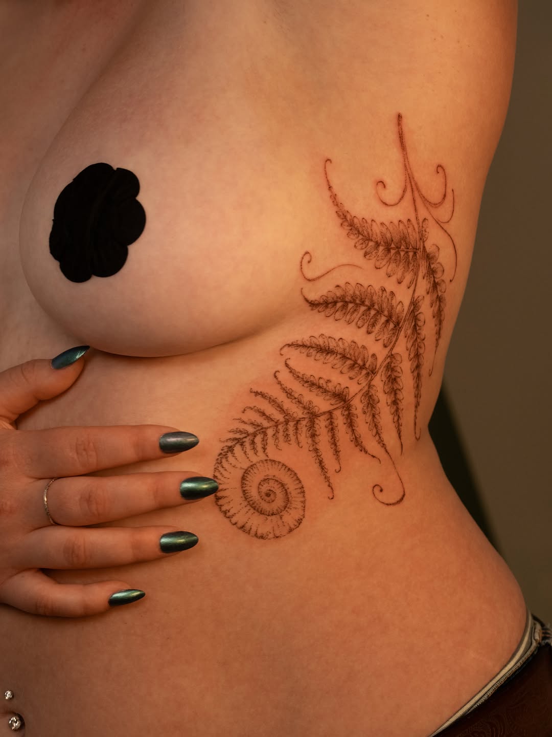 Tattoo by @lusi.ne.tattoo — fine_line, dotwork