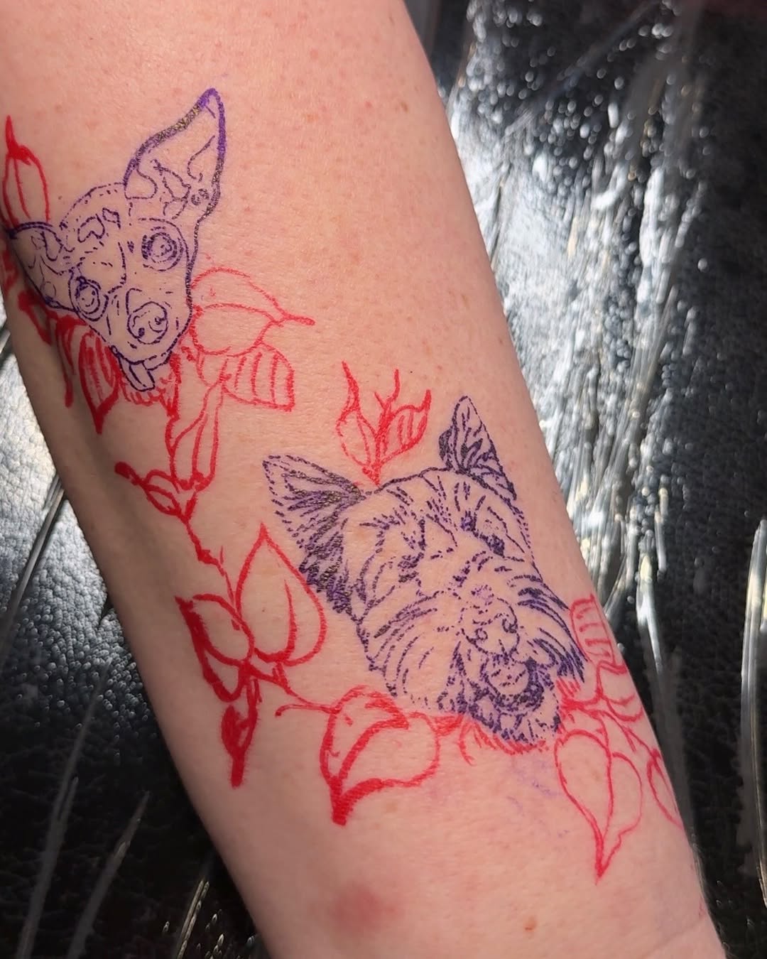 Tattoo by @victoria.tattoos โ illustrative