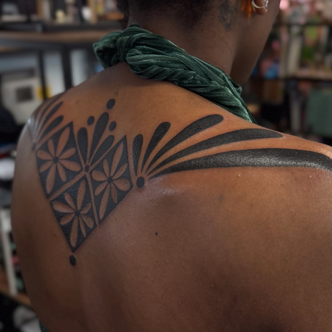 Tattoo by @mvillarreal.ink β blackwork, geometric