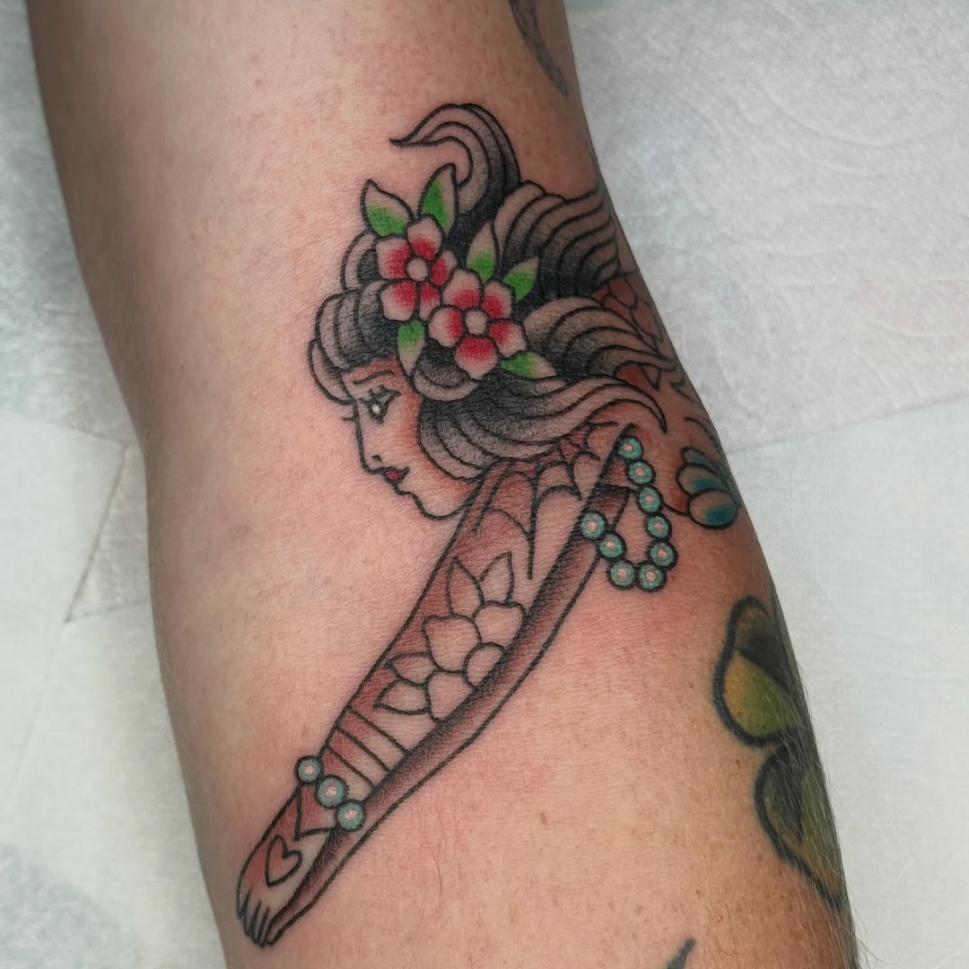 Tattoo by @mrschloeestrada — american_traditional