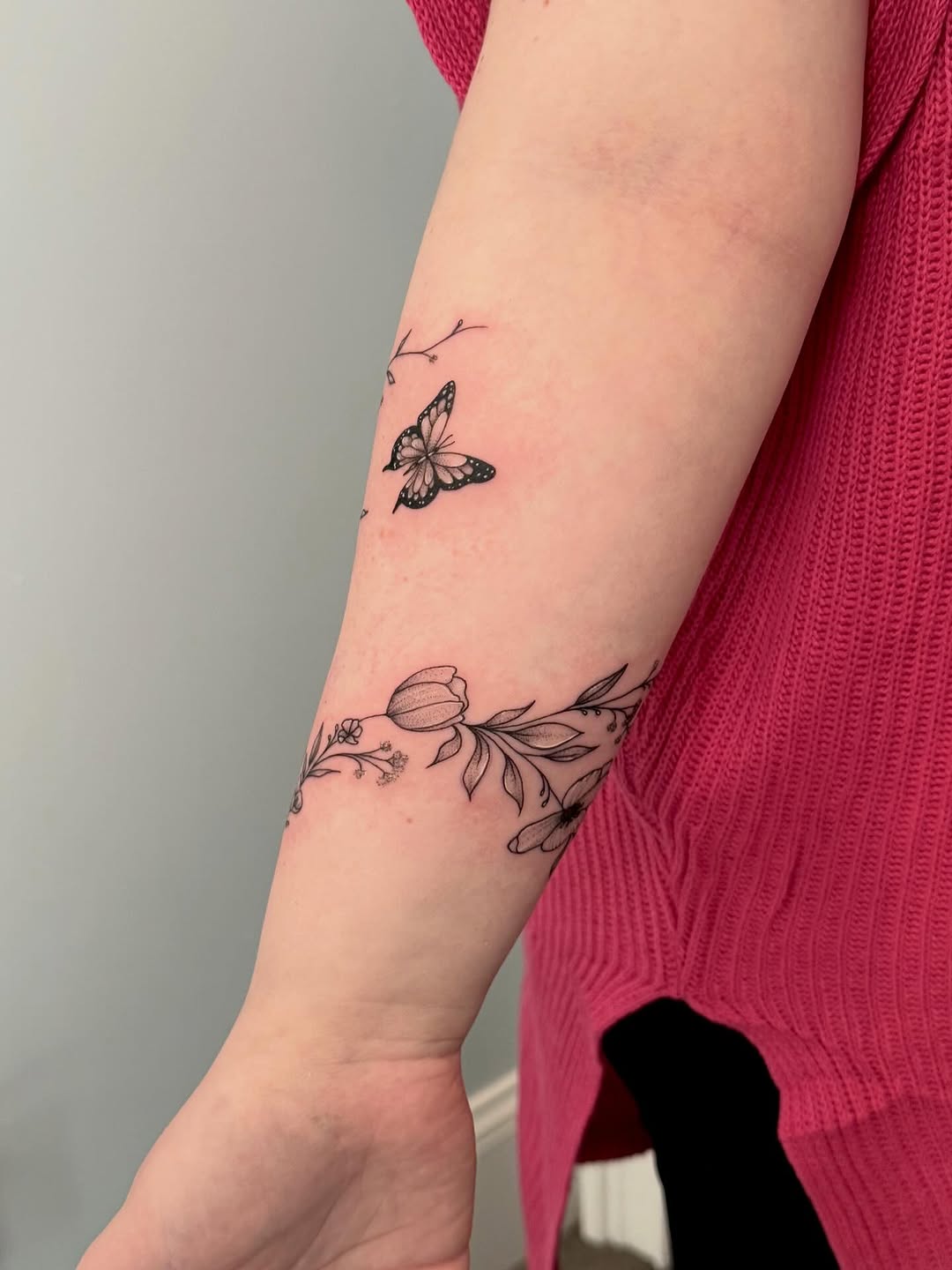 Tattoo by @anablatt_tattoo — fine_line