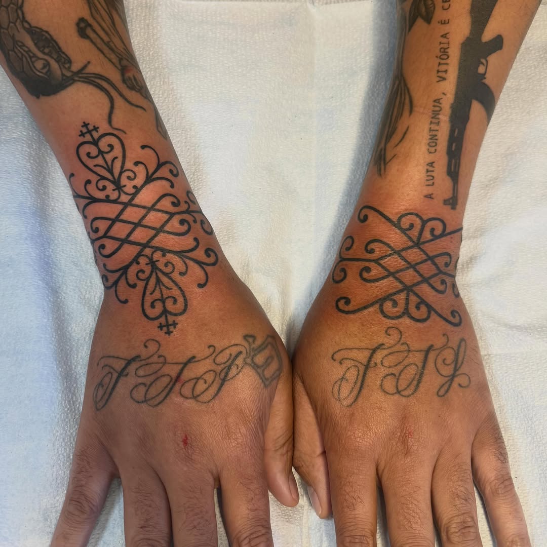 Tattoo by @dojatatt — ornamental, lettering_script