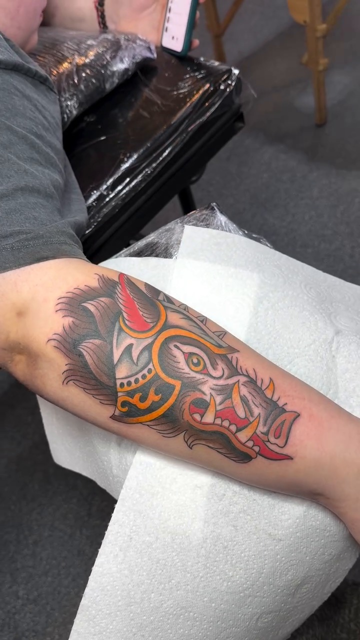 Tattoo by @stephhudsontattoo โ neo_traditional