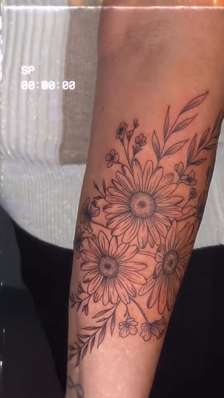Tattoo by @inksbys — fine_line