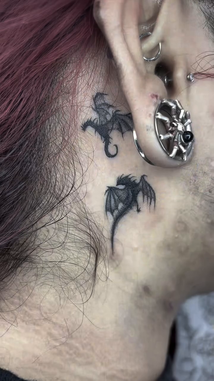 Tattoo by @loopytatz — blackwork