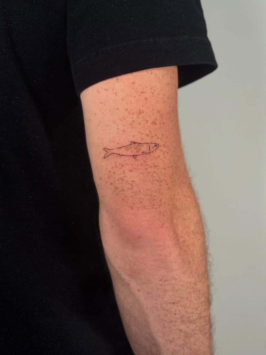 Tattoo by @jules__ink β fine_line, minimalist