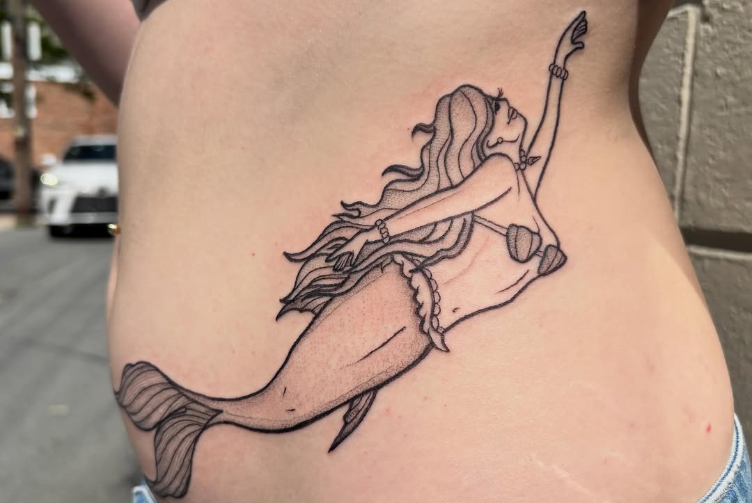 Tattoo by @manicpixietattoos — fine_line, dotwork