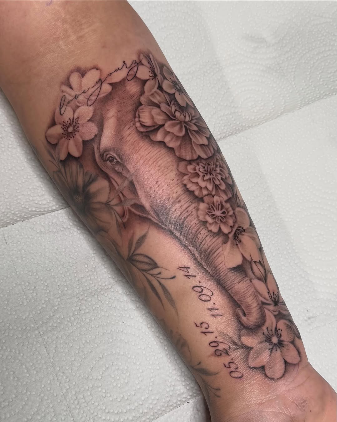 Tattoo by @artdenoche โ realism, fine_line
