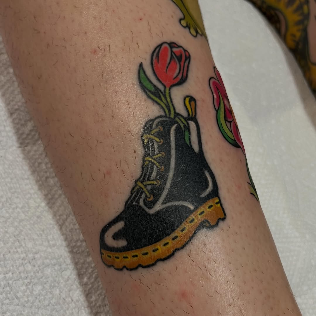 Tattoo by @stabbybrooks — american_traditional