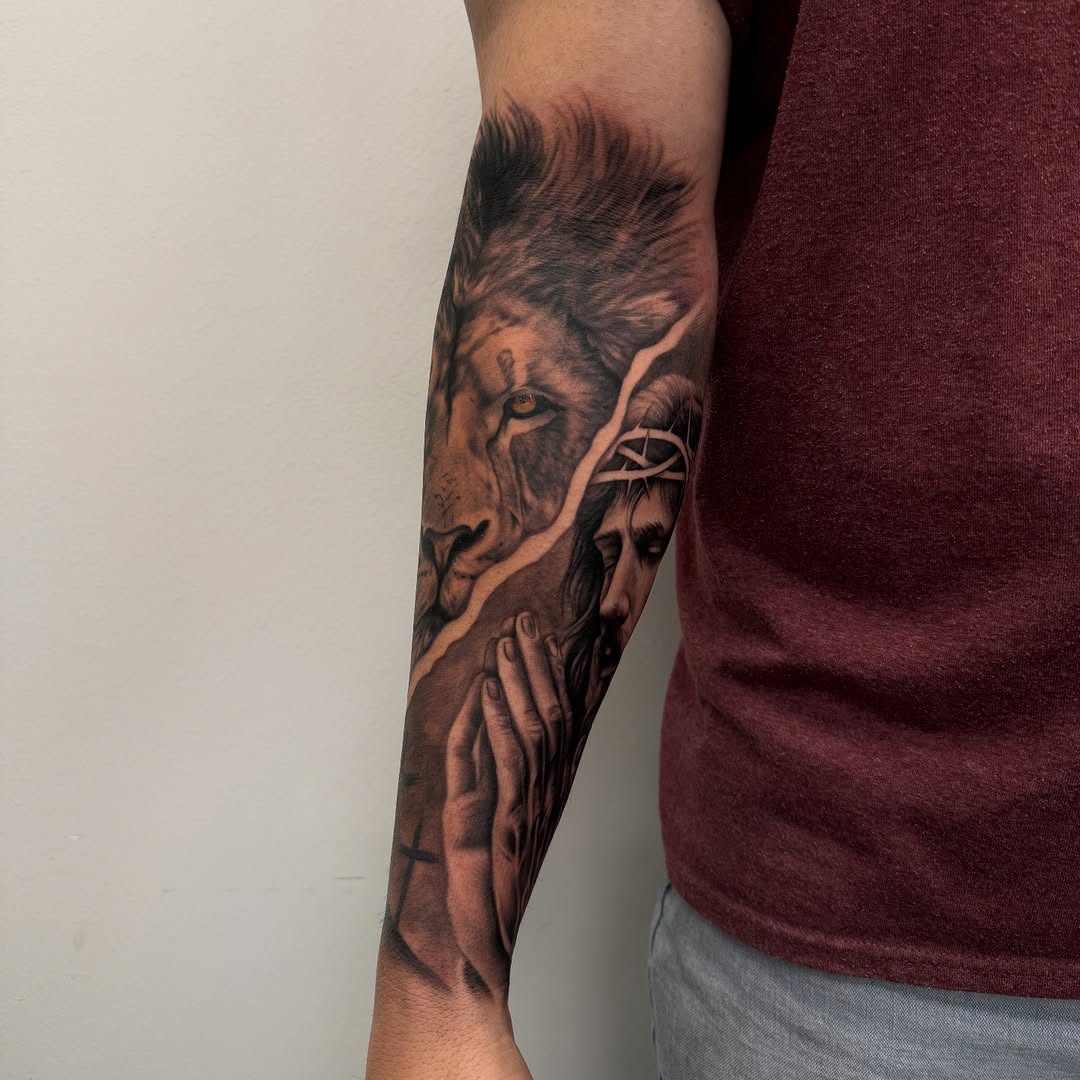 Tattoo by @lucidimprints_tattoo โ realism, black_and_grey