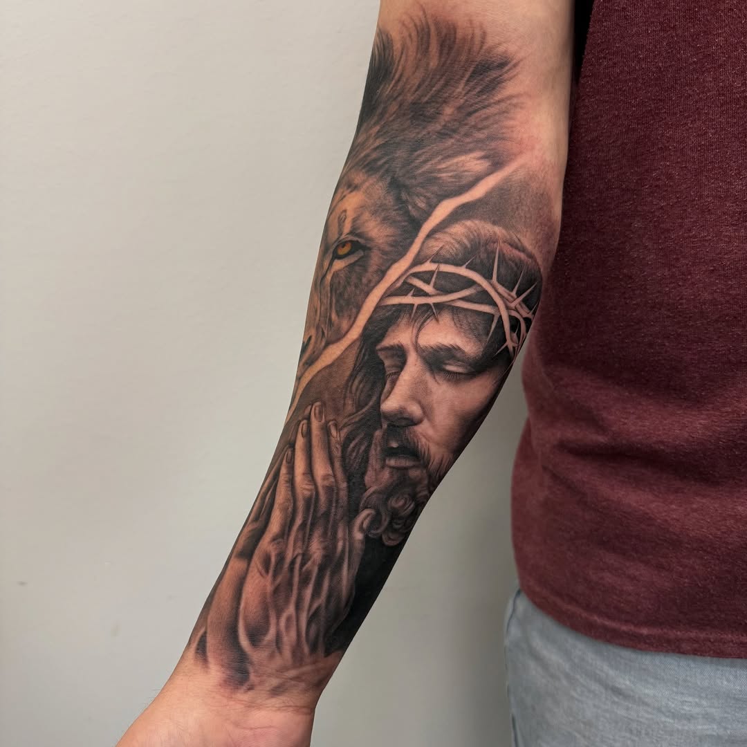 Tattoo by @lucidimprints_tattoo โ realism, black_and_grey