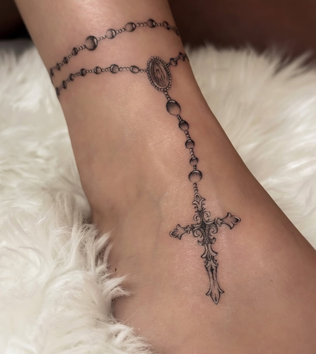 Tattoo by @giannatattoos — fine_line, black_and_grey