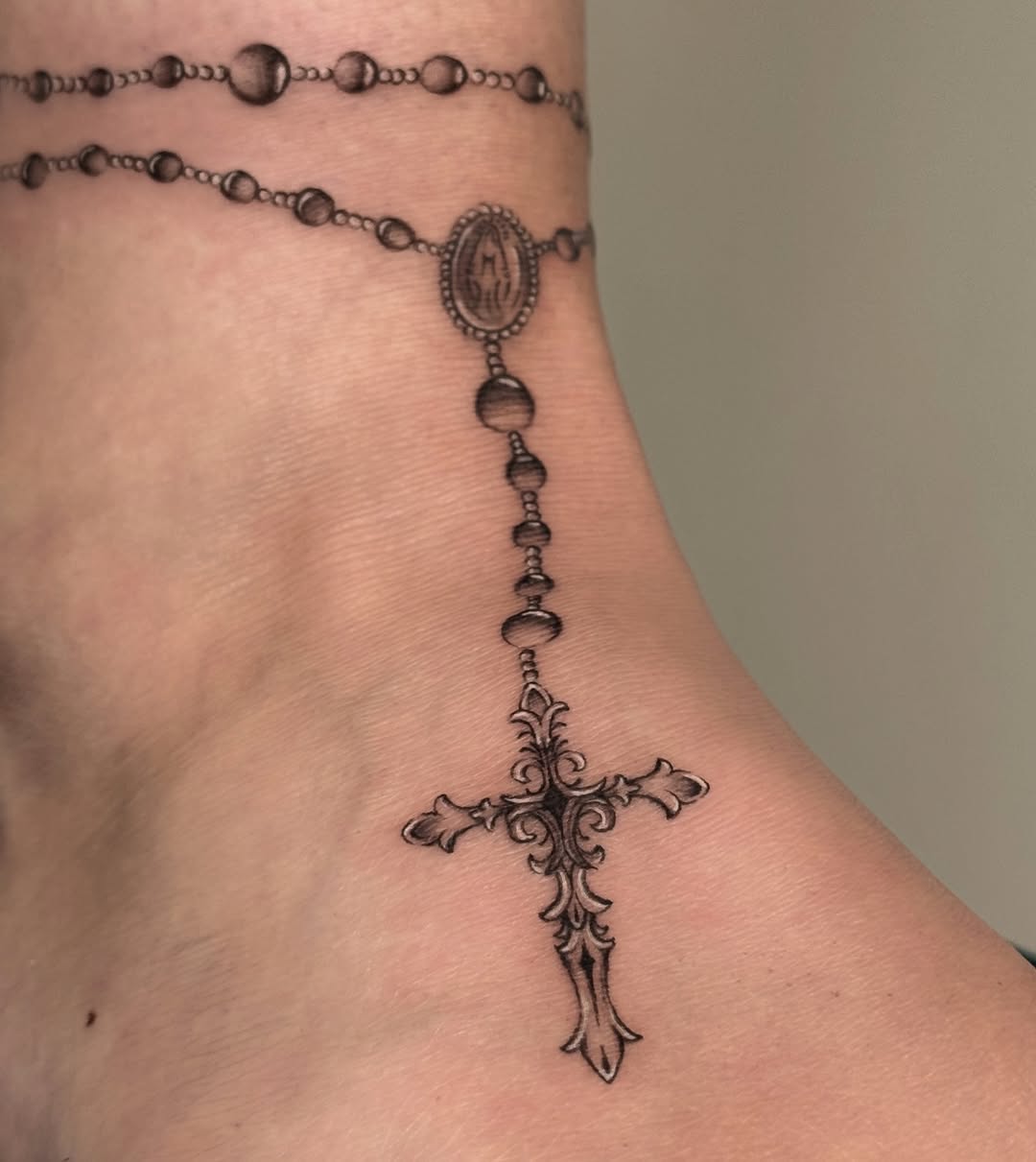 Tattoo by @giannatattoos — fine_line, black_and_grey