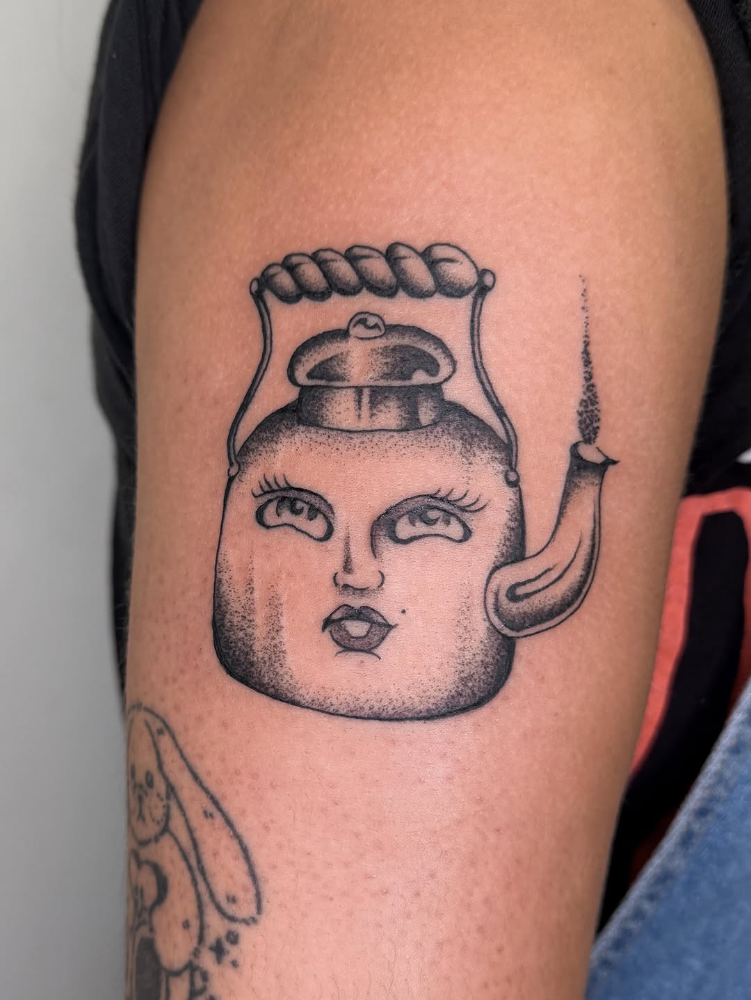 Tattoo by @rinoski.tattoo — american_traditional, illustrative