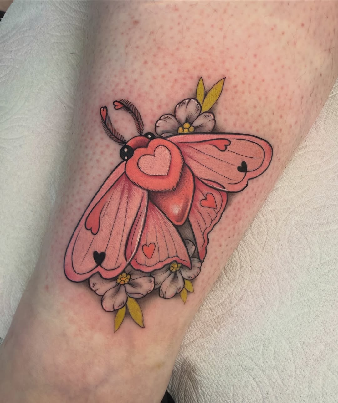 Tattoo by @alternativeyouniverse β neo_traditional