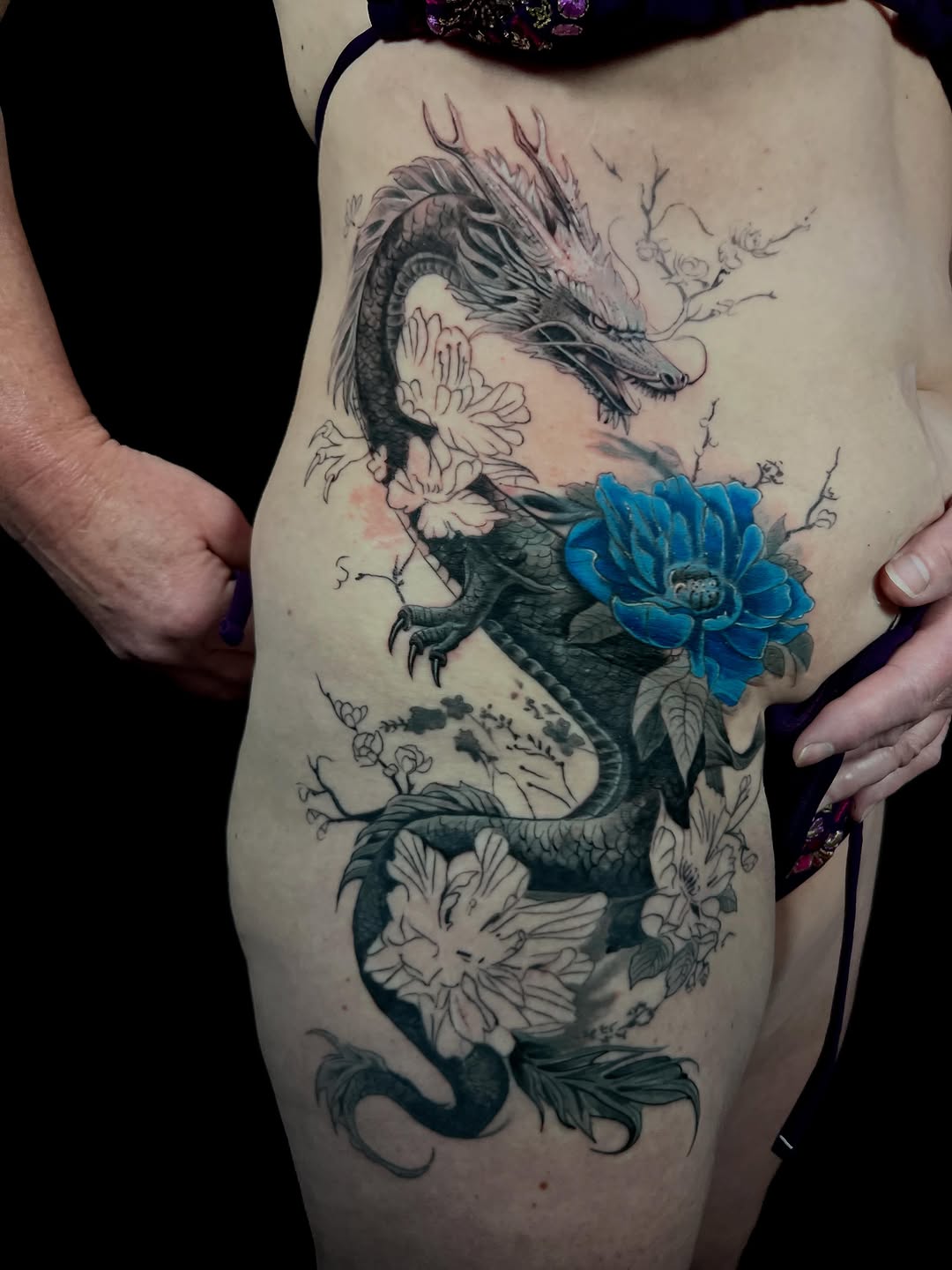Tattoo by @ozzyblacklinetattoo — japanese_irezumi, black_and_grey