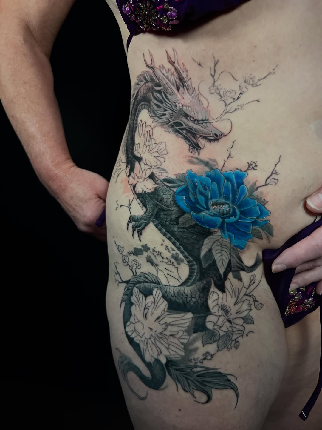 Tattoo by @ozzyblacklinetattoo — japanese_irezumi, black_and_grey