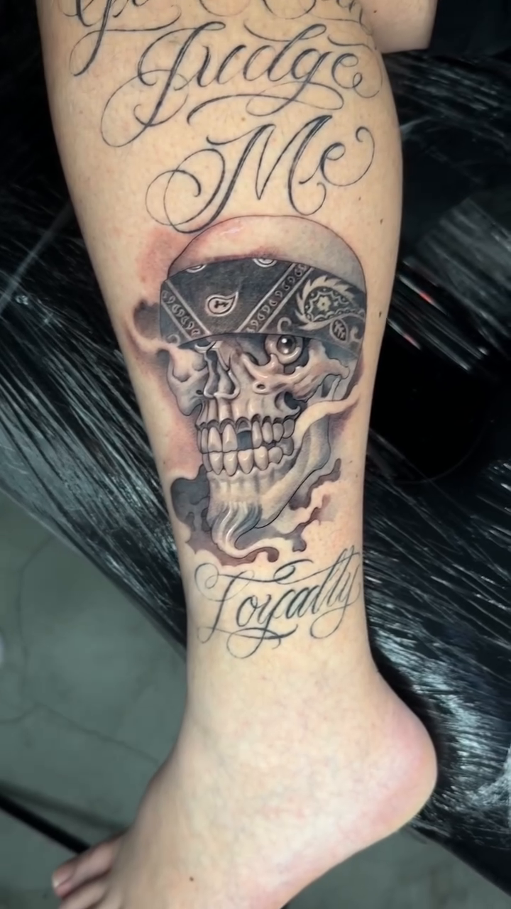 Tattoo by @hudiny_tattoo β black_and_grey, realism