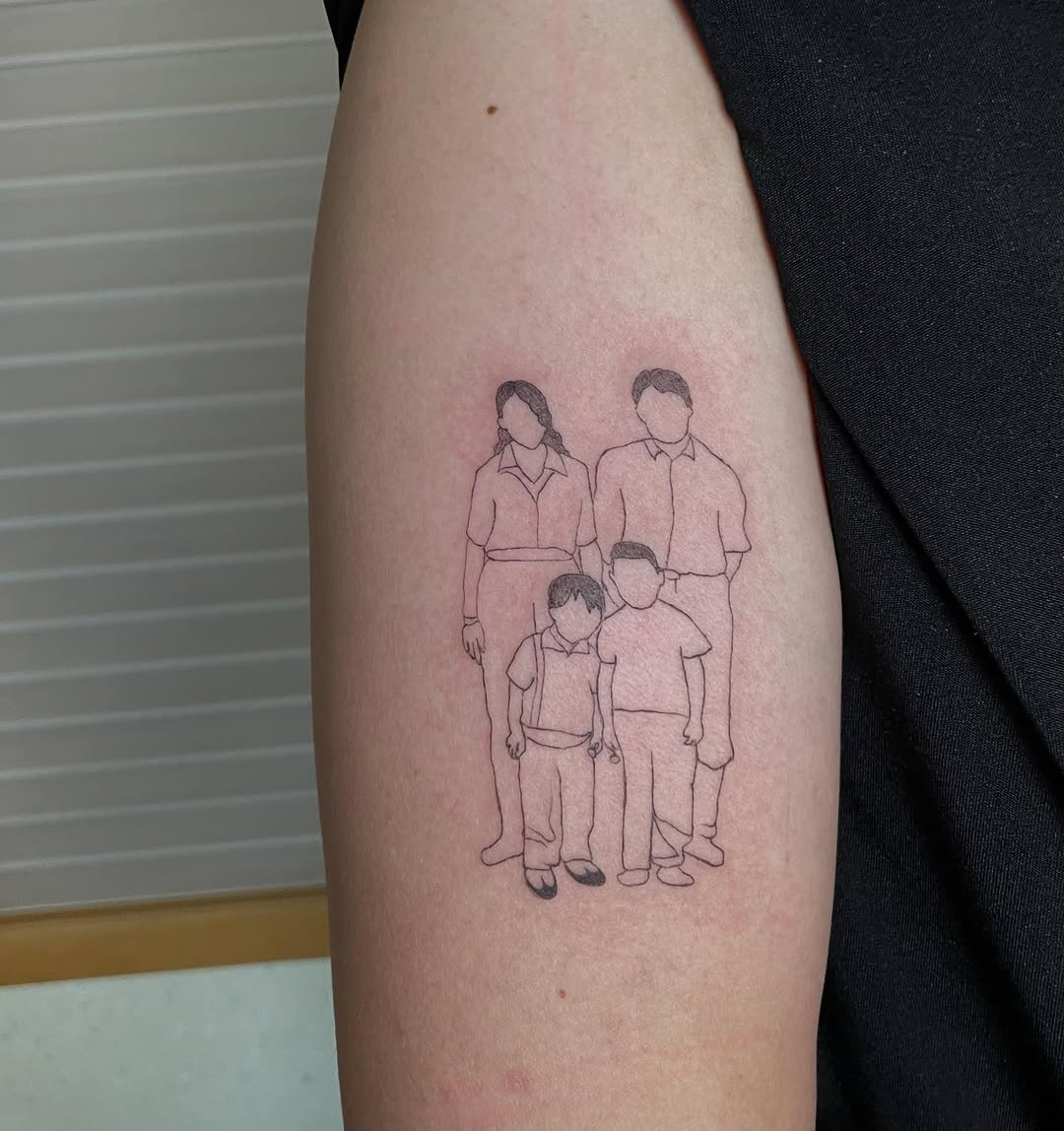 Tattoo by @ratna.archy — fine_line, minimalist