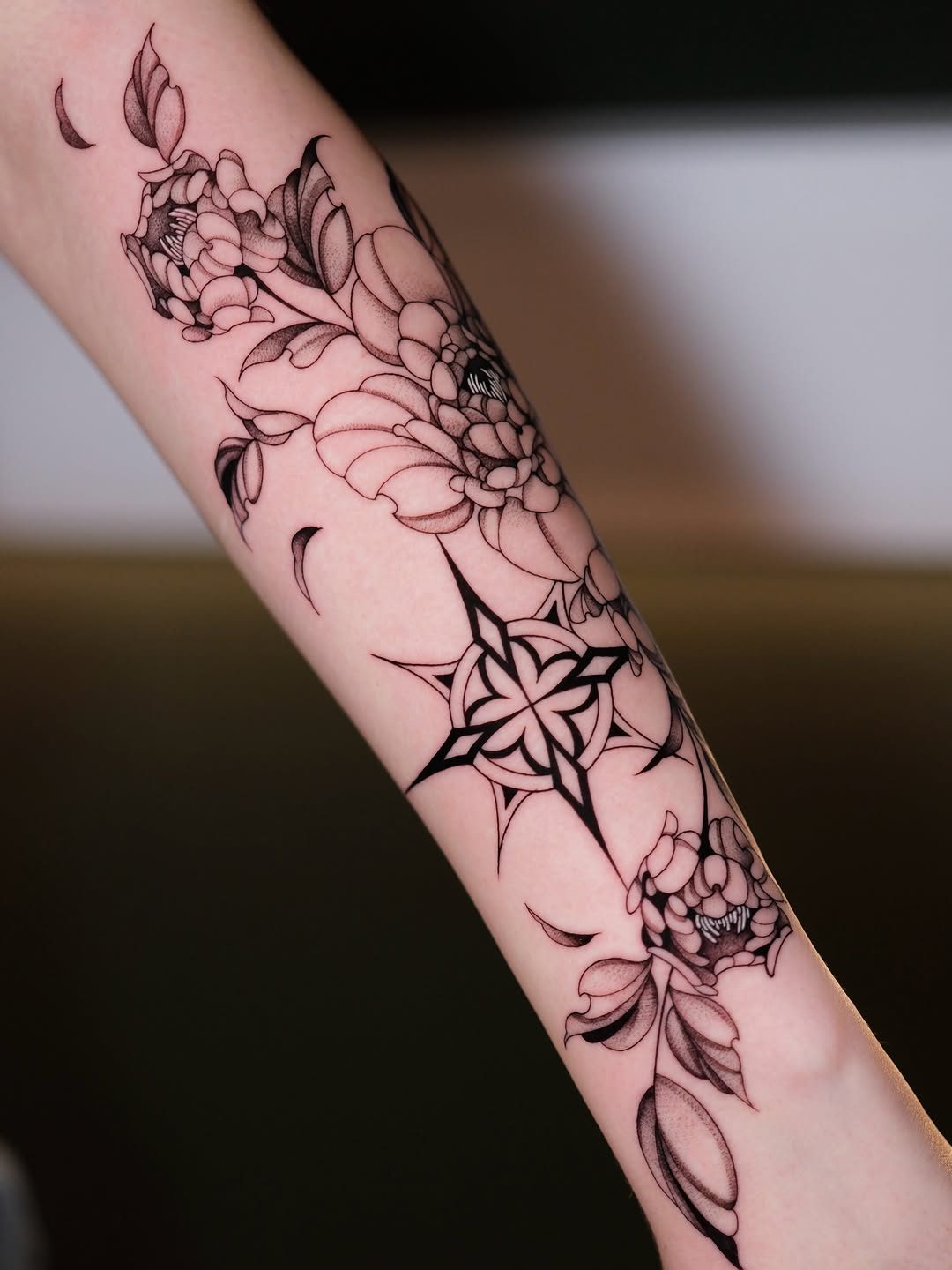 Tattoo by @ivy.k.tattoos โ black_and_grey