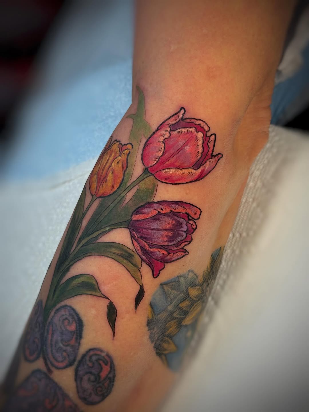 Tattoo by @saveriatattoos — illustrative, realism