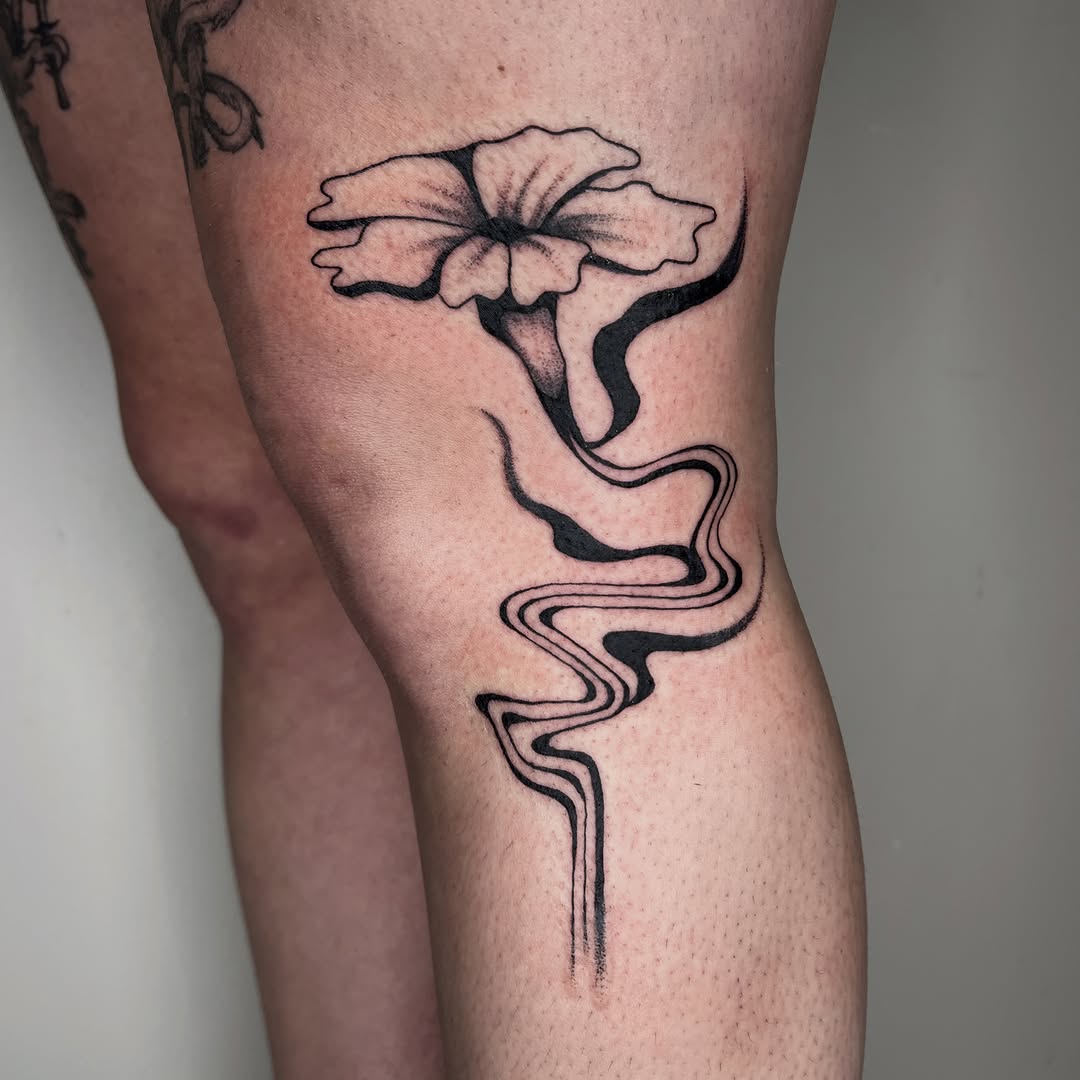 Tattoo by @lre_ink — illustrative, blackwork