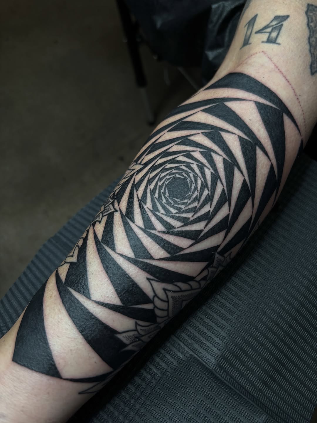 Tattoo by @kolbialexis — geometric, blackwork