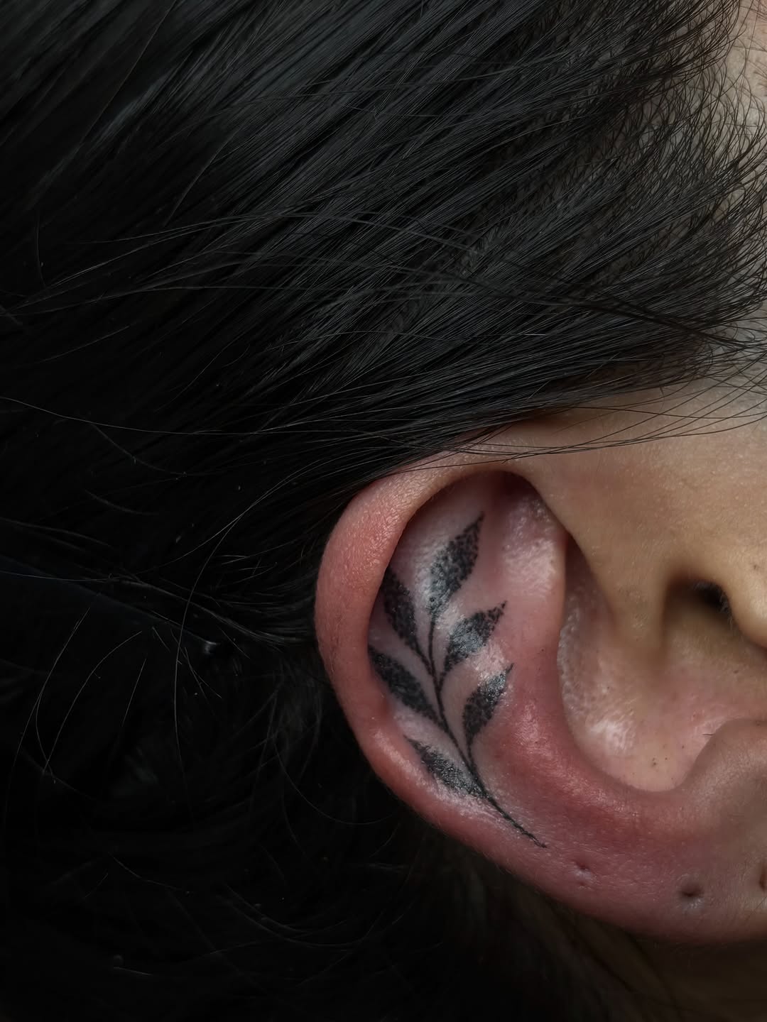 Tattoo by @kolbialexis — fine_line, black_and_grey