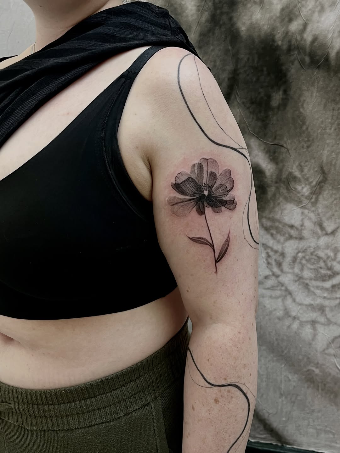 Tattoo by @lo_gwynn_ink — fine_line