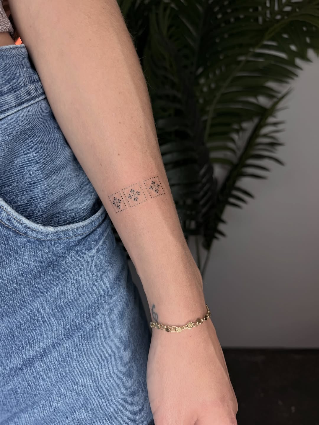 Tattoo by @yink_tattoos — fine_line, minimalist