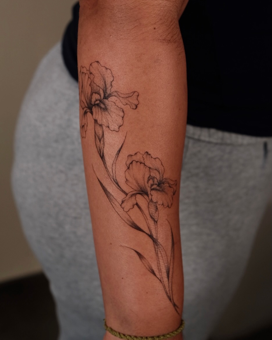 Tattoo by @slowhandstattoo — fine_line