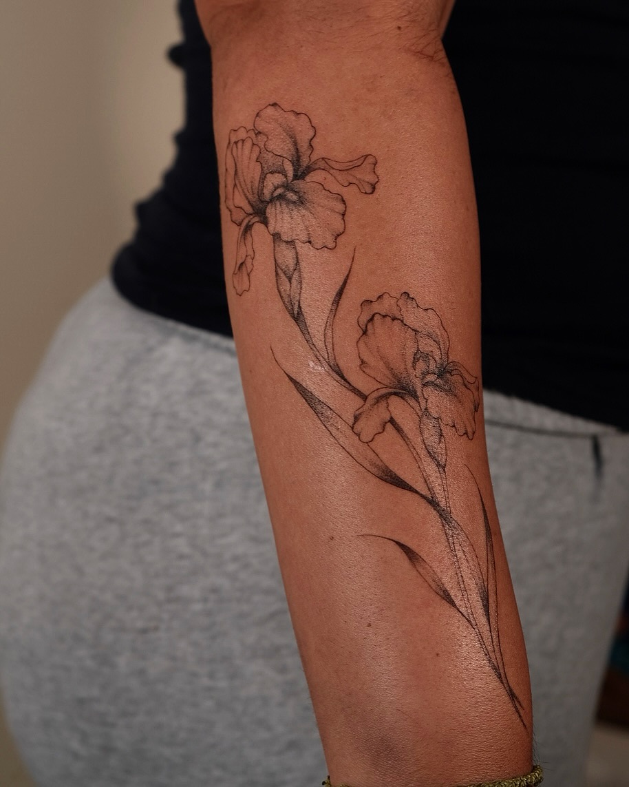Tattoo by @slowhandstattoo — fine_line
