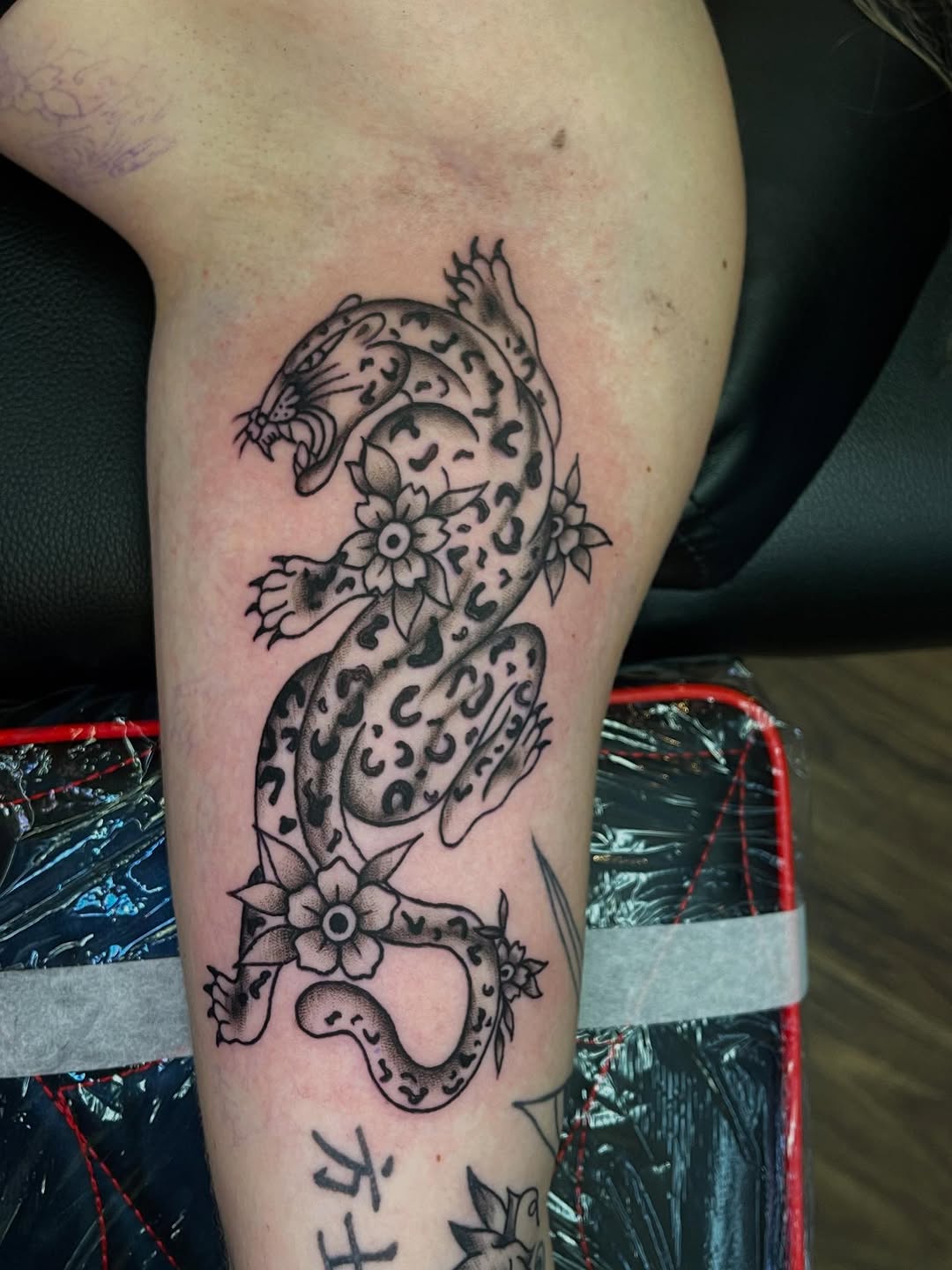 Tattoo by @_inkedbyj — american_traditional, blackwork
