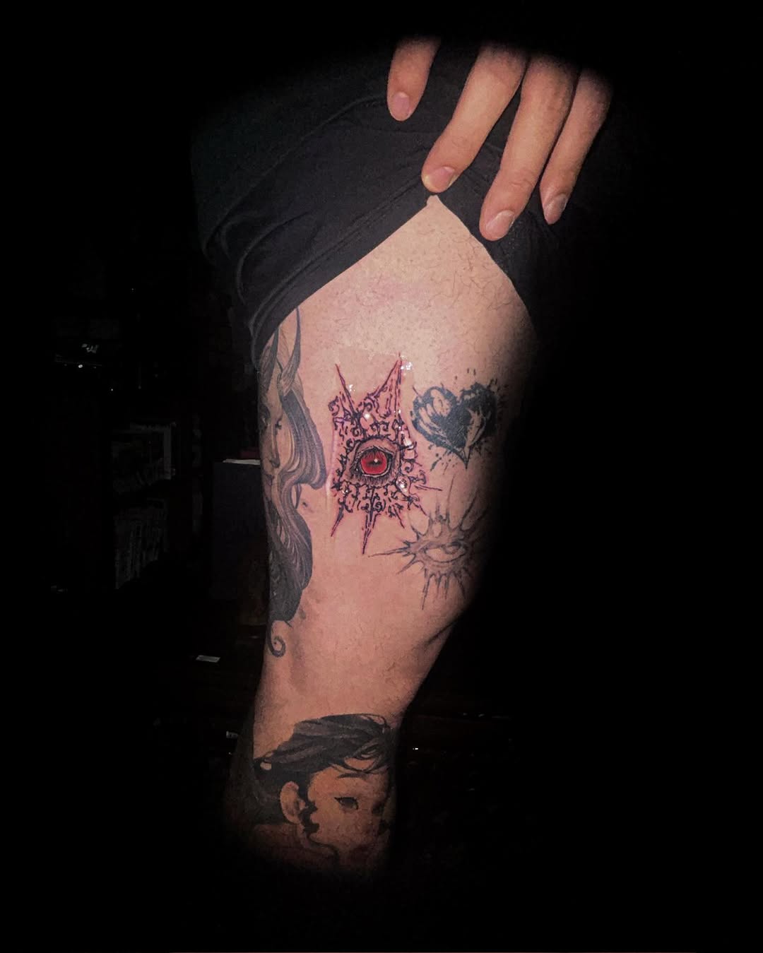 Tattoo by @e.seul.tt โ fine_line, black_and_grey