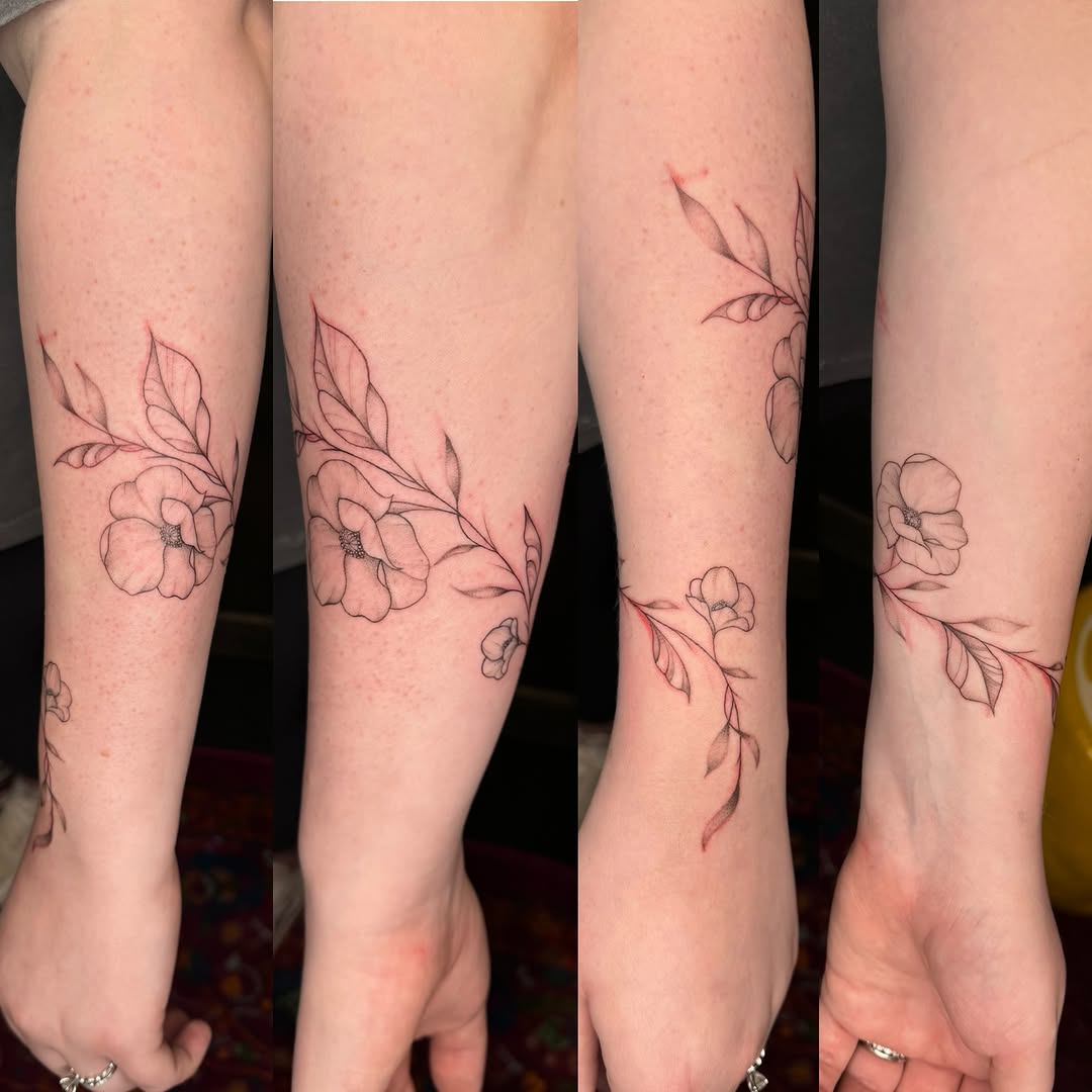 Tattoo by @lemon_headz.studio — fine_line, minimalist