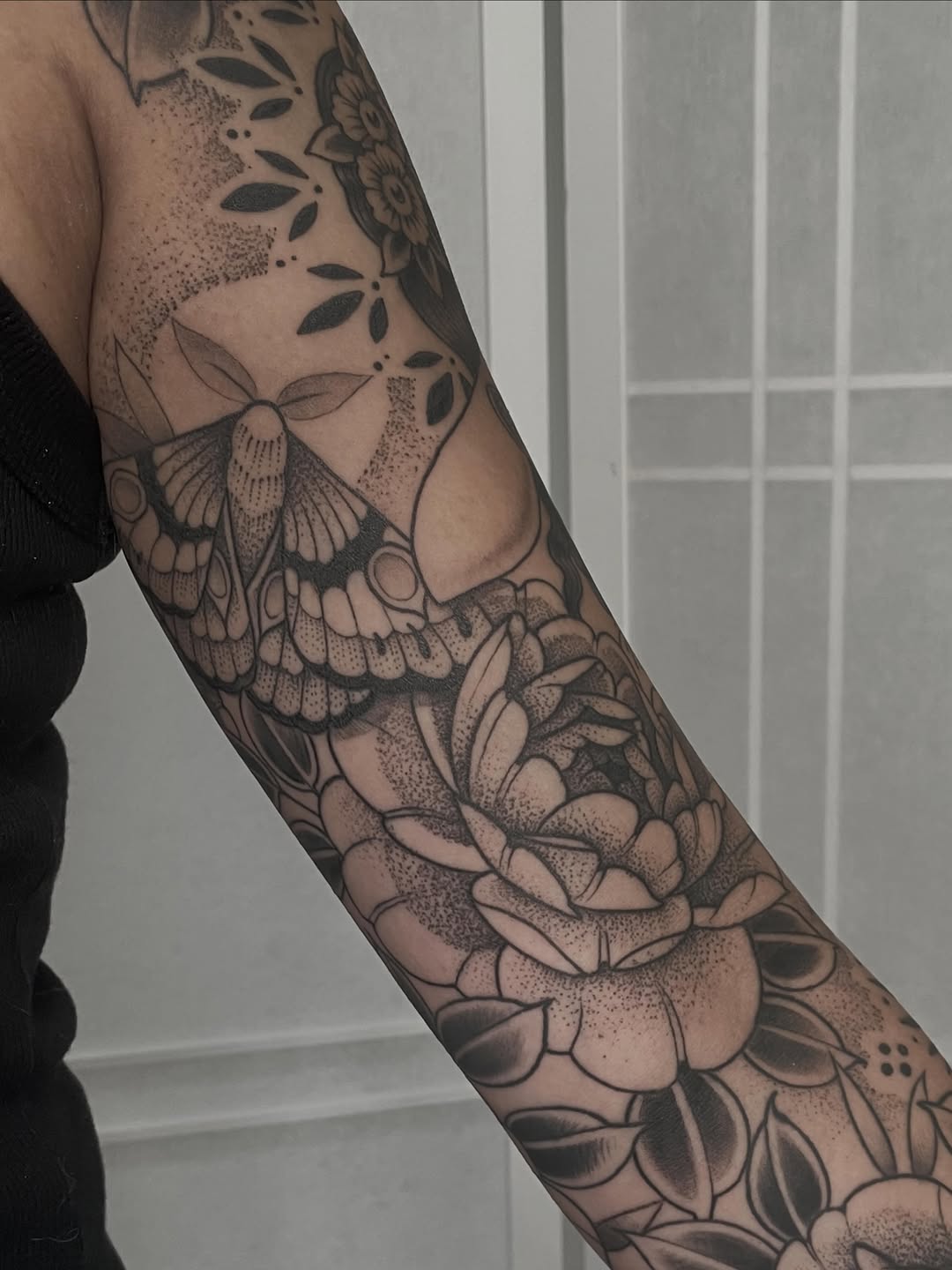 Tattoo by @amandamarietattoo — black_and_grey, dotwork