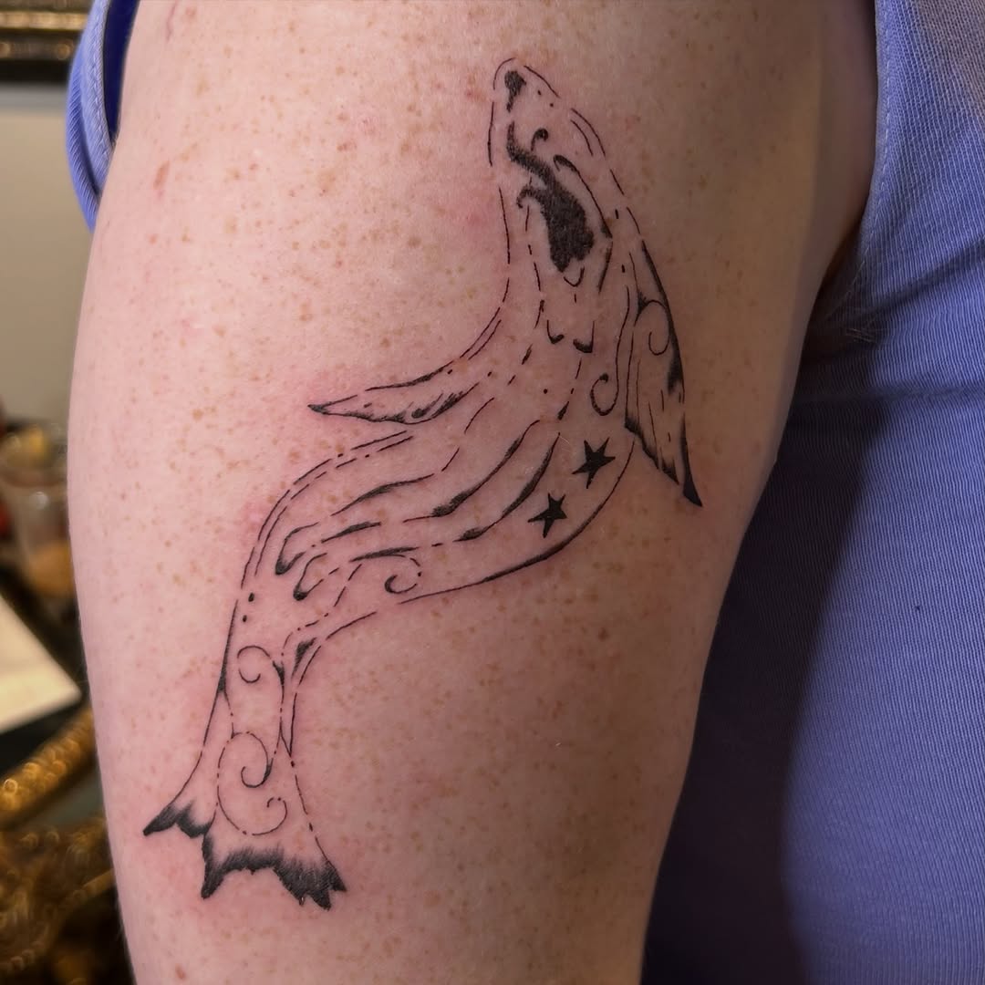 Tattoo by @wanderfernfairy — blackwork